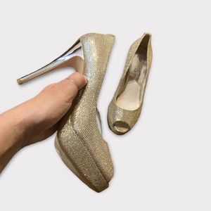 EUC Michael Kors Metallic Glitter Heels⭐️